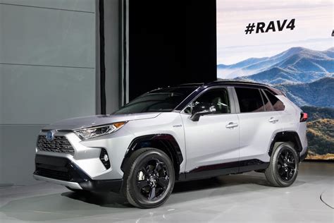 Specs More Muscular 2019 Toyota Rav4 Dimensions Grow In Size