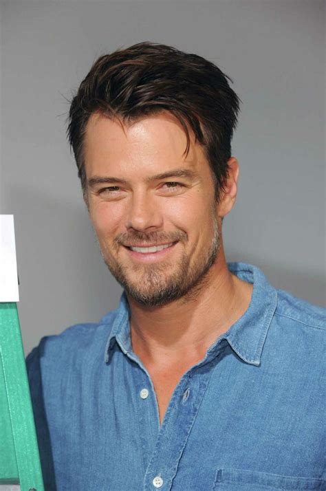 Five things to know about Josh Duhamel and 'Scenic Route'