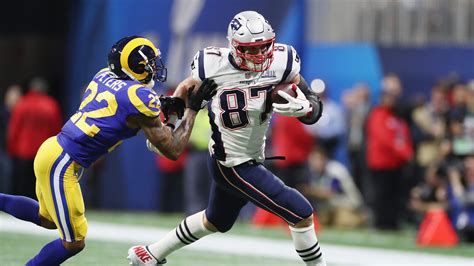 Rob Gronkowski's Diving Catch Sets Up First Super Bowl TD (VIDEO) | Heavy.com