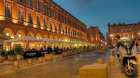 There isn't actually a name for the rev.'s haircut, as it not a normal haircut. Toulouse - City in France - Thousand Wonders