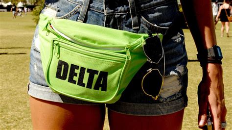 Fanny Packs Are Back As Gorpcore Fashion Trend - Simplemost