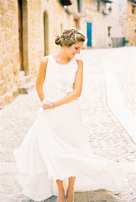 Wedding gown beaded lace sleeveless white 14. Maja wedding dress. Pleated. Pleating. Pleated skirt ...