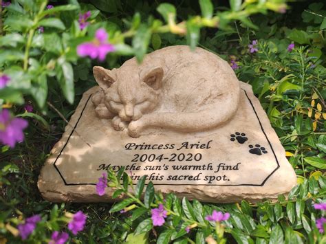 Cat Memorial Stone Personalized Cremation Urn Pet Ashes Headstone