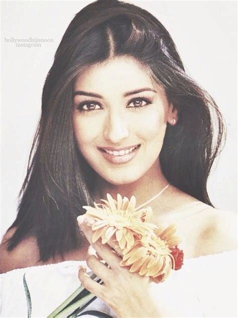 Queen Sonali Bendre 90s Bae Most Beautiful Indian Actress Beautiful Bollywood Actress