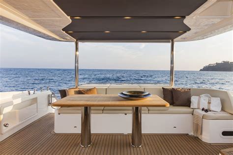 Immerse In The Luxury Of Our Luxury Yacht Teams Background Collection