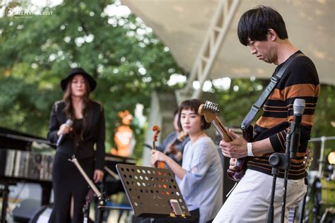 Island breeze is composed by mik. Seoul Forest Jazz Festival 2017 서울숲 재즈 페스티벌 2017 #Outdoor ...