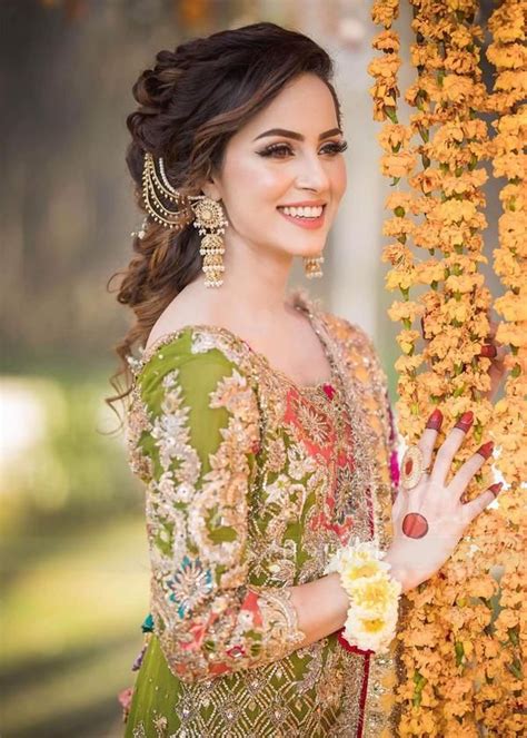 Nimra Khan Mnr Bridal Dresses Pakistan Bridal Mehndi Dresses
