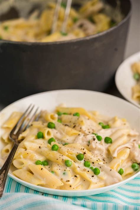 One Pot Chicken Alfredo With Peas Bowl Me Over