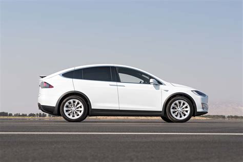 2017 Tesla Model X 75d News Reviews Msrp Ratings With Amazing Images