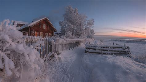 Snow Covered House With Fence In Russia Hd Travel Wallpapers Hd