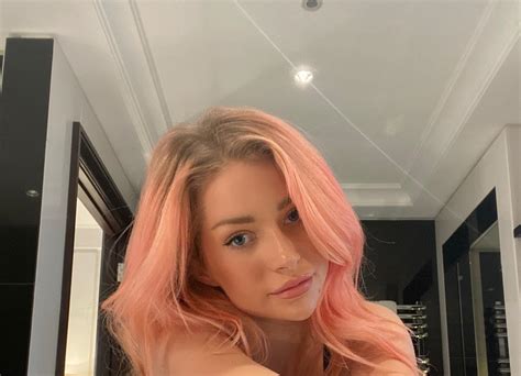 Lottie Moss Bio Age Height Wiki Models Biography 1776 Hot Sex Picture