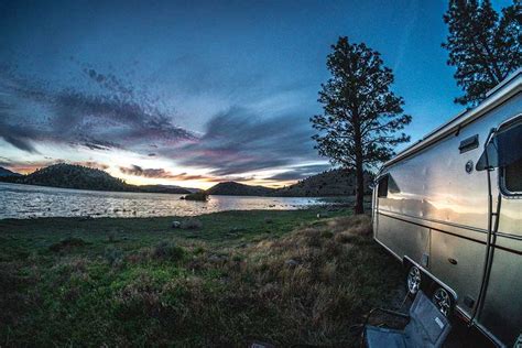 6 Best Waterfront RV Campgrounds For Amazing Scenery Improve Summer