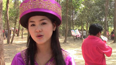 Beautiful Hmong Girl In Laos Youtube
