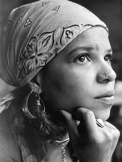 Ntozake Shange Who Wrote The Influential Play For Colored Girls Has Died At 70 Usa Today