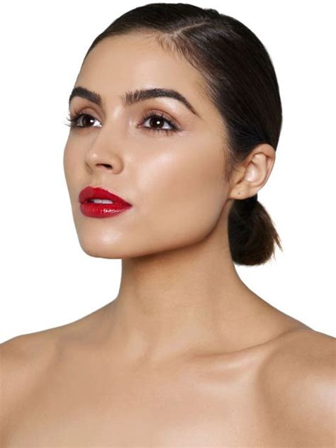 Olivia Culpo Wears The Five Best Makeup Trends For Spring Makeup