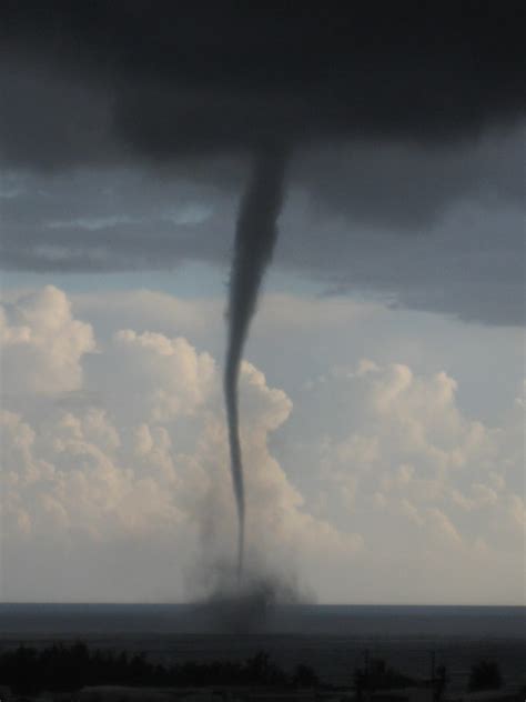 My Life In Hawaii Waterspouts Tornadoes Over Water