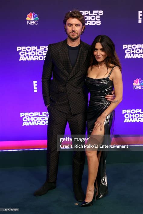 Adam Demos And Sarah Shahi Arrive To The 2021 Peoples Choice Awards