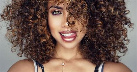 9 🌱 Natural Ways To Relax Curls 👩🏽 Oil For Curly Hair Curly Hair