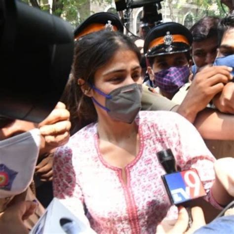 Bollywood News Sushant Singh Rajput Case Rhea Chakraborty Arrested By The Ncb To Undergo