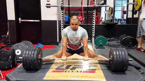 Knowing how much weight you should lift depends on a variety of factors including your current fitness level and goals. Healthy Hips for Serious Sumo Deadlifts - DeanSomerset.com