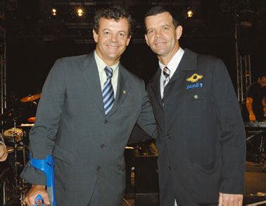 Gilberto amauri de godoy filho, known as giba (born 23 december 1976), is a brazilian former professional volleyball player who played as an outside hitter. Blog do AXEL GRAEL: Em entrevista para José Cruz, Lars ...