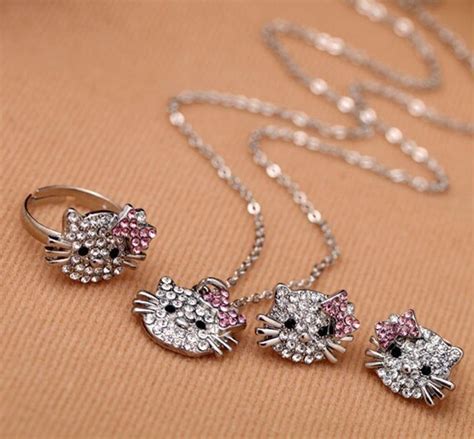 Super Cute Full Crystal Hello Kitty Ringearring And Necklace Set Girls