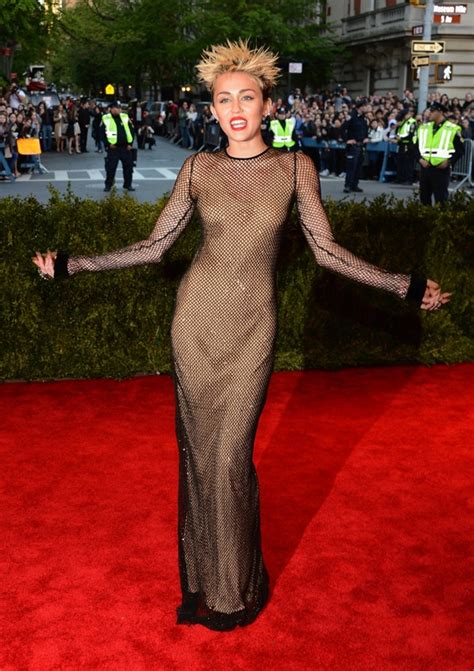 Miley Cyrus In Marc Jacobs At Met Gala Lainey Gossip Entertainment Update