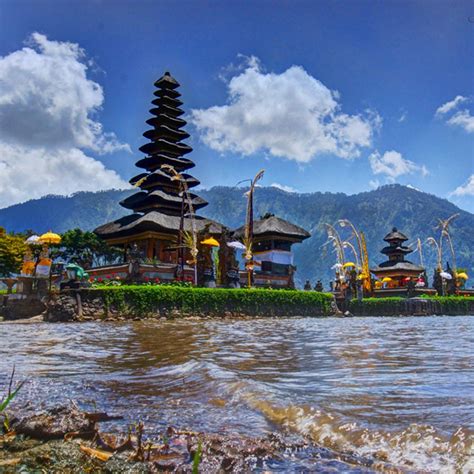 The temple dates back to 1633 and is used for water offerings to balinese goddess of dewi danu, who is . Bali Temples ~ Pura Ulun Danu Bratan - Floating Leaf Bali ...