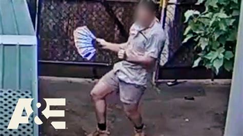 Zookeepers Epic Dance Moves Caught On Camera Customer Wars Aande