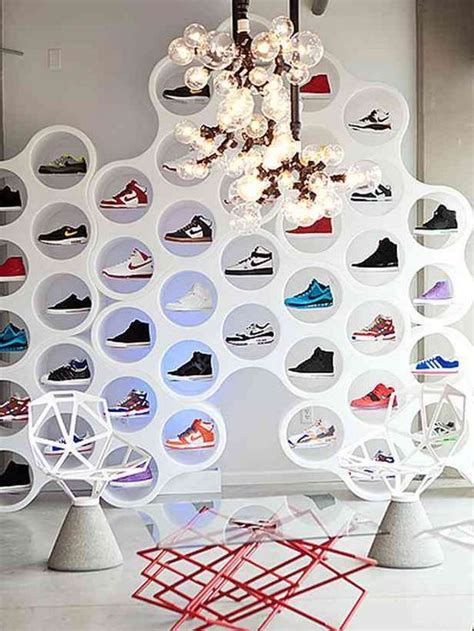 Best Creative Beautiful Store Displays Ideas Make Happy Shop Er Inspira Spaces Shoe
