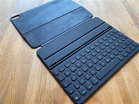 Smart Keyboard Folio Till Ipad Pro 11 Tum Sve 405050259 ᐈ Köp På