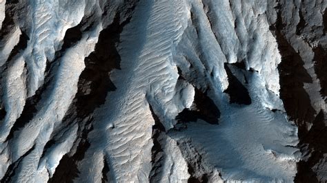 Mars Canyon Is Larger Than Grand Canyon Biggest In Solar System Nasa