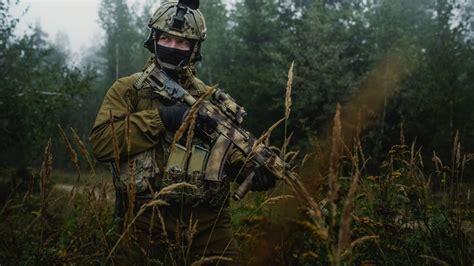 1920x1080 1920x1080 Soldier Field Equipment Kalashnikov Assault