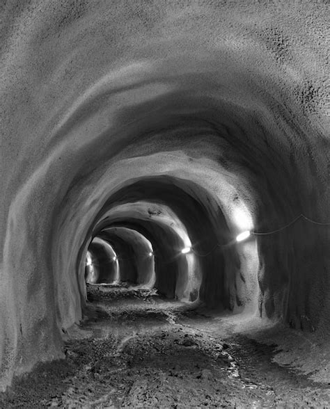 Free Photo Gray Tunnel Inside