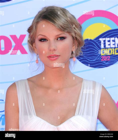 Taylor Swift The 2012 Teen Choice Awards Held At The Gibson