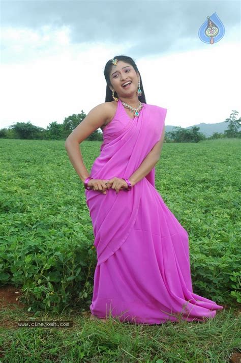 Konjum Mainakkale Tamil Movie Spicy Stills Photo Of