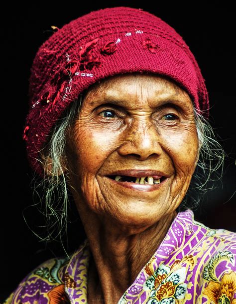 Portrait Photography Old Woman By Satrio Pangarso 15