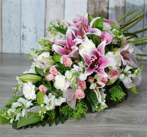 Funeral Flowers Open Sheaf Thoughtful In Pink Ss26p