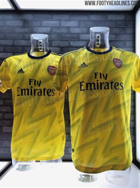 The design of the arsenal 2021/22 third kit has leaked, with a 'blue lightning' design in reference to a shirt from the 1990s. 'Bruised Banana' - Adidas Arsenal 19-20 Away Kit Leaked ...