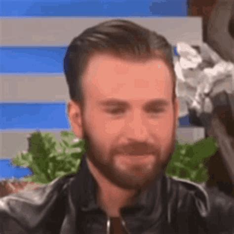 Chris Evans Bae  Chris Evans Bae Eyebrow Raise Descobrir E