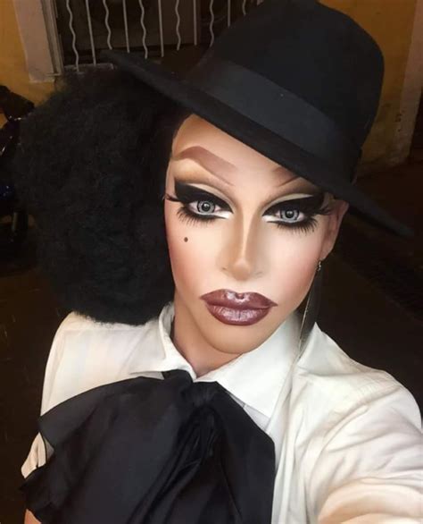 Holly White Is A Smooth Criminal Drag Queens Galore