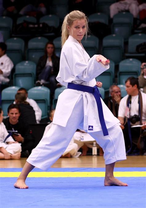 Épinglé Par Ruben I Blanco Sur Self Defense Techniques Karaté Judo Arts Martiaux
