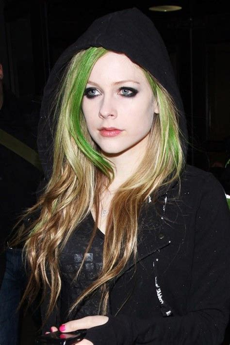 Pin On Avril Lavigne Is Beautiful