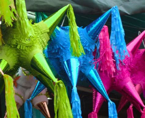 Cómo hacer una piñata navideña 10 sencillos pasos