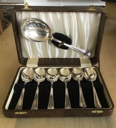 Vintage Cased Sheffield Silver Plated Set 6 Dessert Spoons And Large