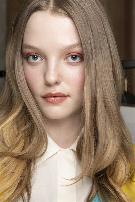 The hair equivalent to vanilla, chocolate and strawberry (dessert flavors) or yellow, blue the blonde will have the lightest hair, the brunette the darkest and the redhead will have a distinct moderate shade — all for instant sight. Dark Blonde Is the Low-Maintenance Hair Color Trend Coming ...