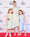 Sarah Jessica Parker Makes Rare Appearance With Twin Daughters - My ...