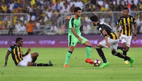 4 مباريات مثيرة في الدوري. الأهلي يعرقل انطلاقة الاتحاد المثالية في الدوري السعودي