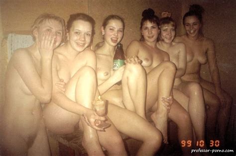 Frau In Der Sauna Porno Bilder