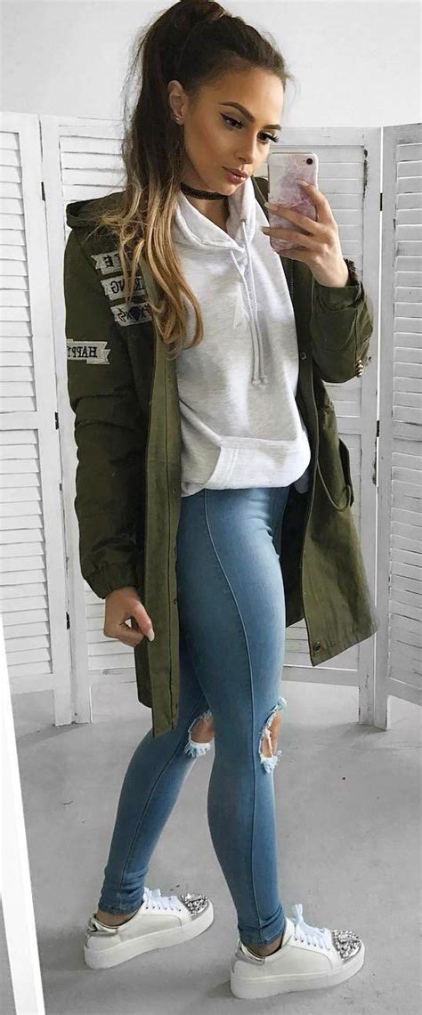 Fall Street Style Inspiration Jacket Hoodie Ripped Jeans